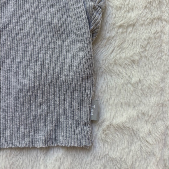 TNA Heather Gray Ribbed Tank Top - Picture 4 of 4